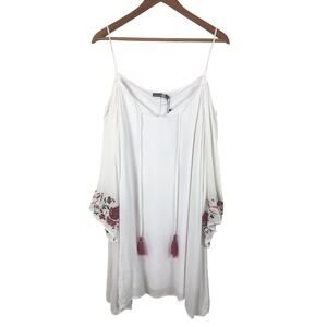 NWT Boohoo White Cold Shoulder Embroidered Tunic Casual Top Size 12